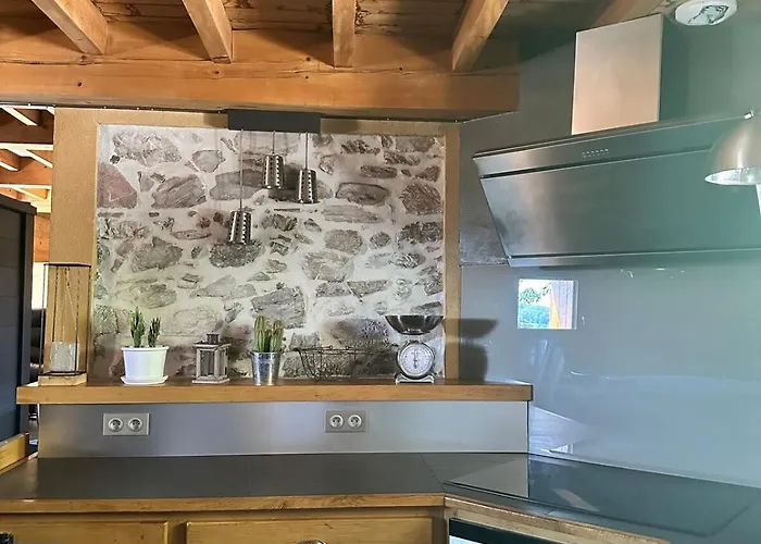 Hébergement de vacances Superbe Grange Sur Colline